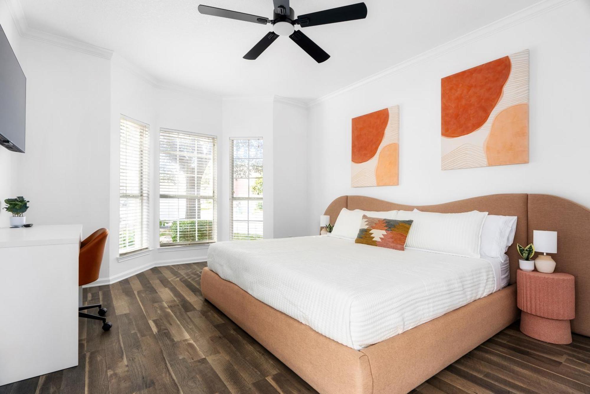 Stunning Family Home With Pool & Hot Tub - Sleeps 17 Pflugerville Bagian luar foto